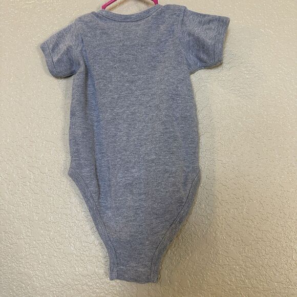Baby One piece Billy Joel Snake print snap closure grey 12 months boys girls - Picture 2 of 3
